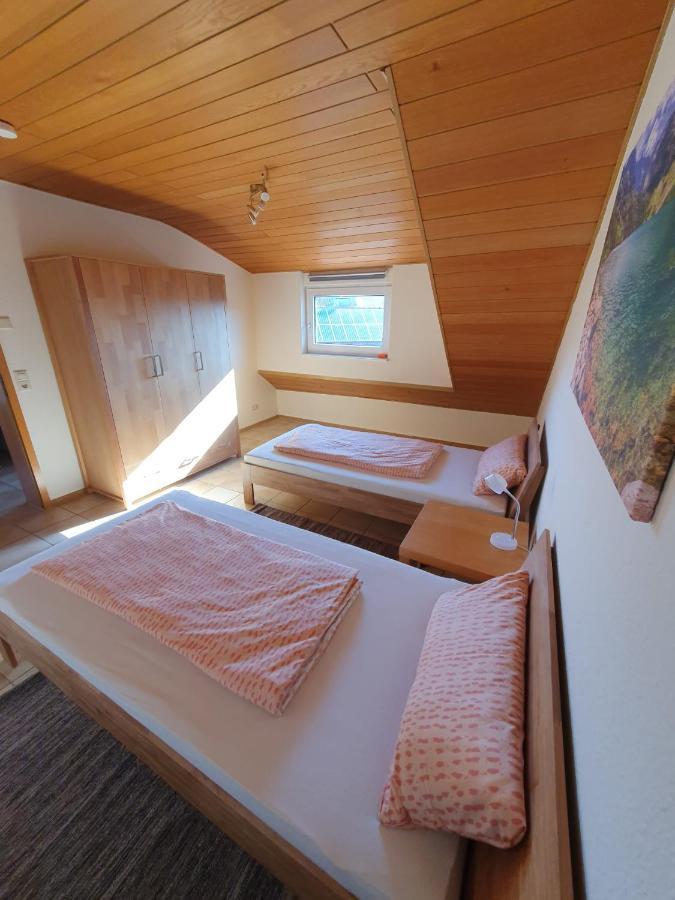 Ferienwohnung Rheinstetten Bagian luar foto